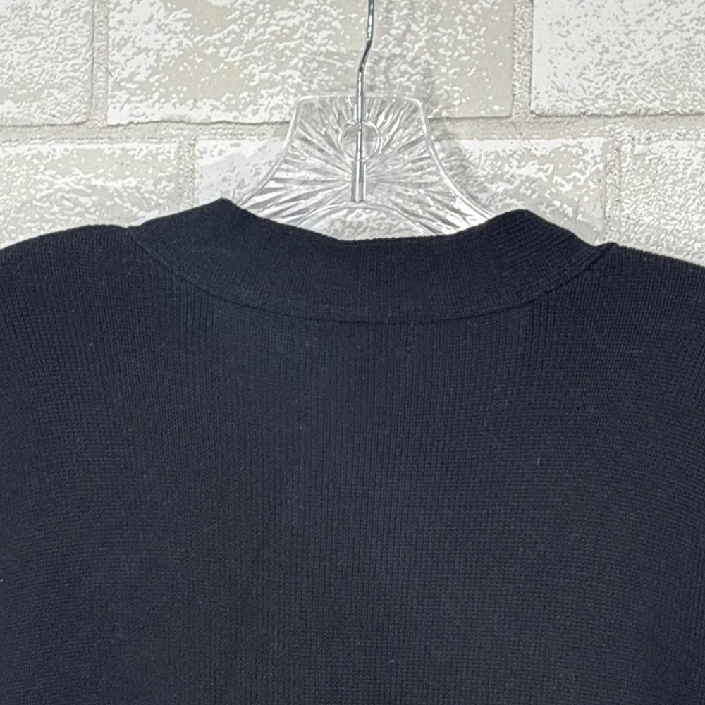 NWT Black V-Neck Sweater Size 1X Gold Clasp Equestrian Quiet Luxury Mimialist - Picture 6 of 10